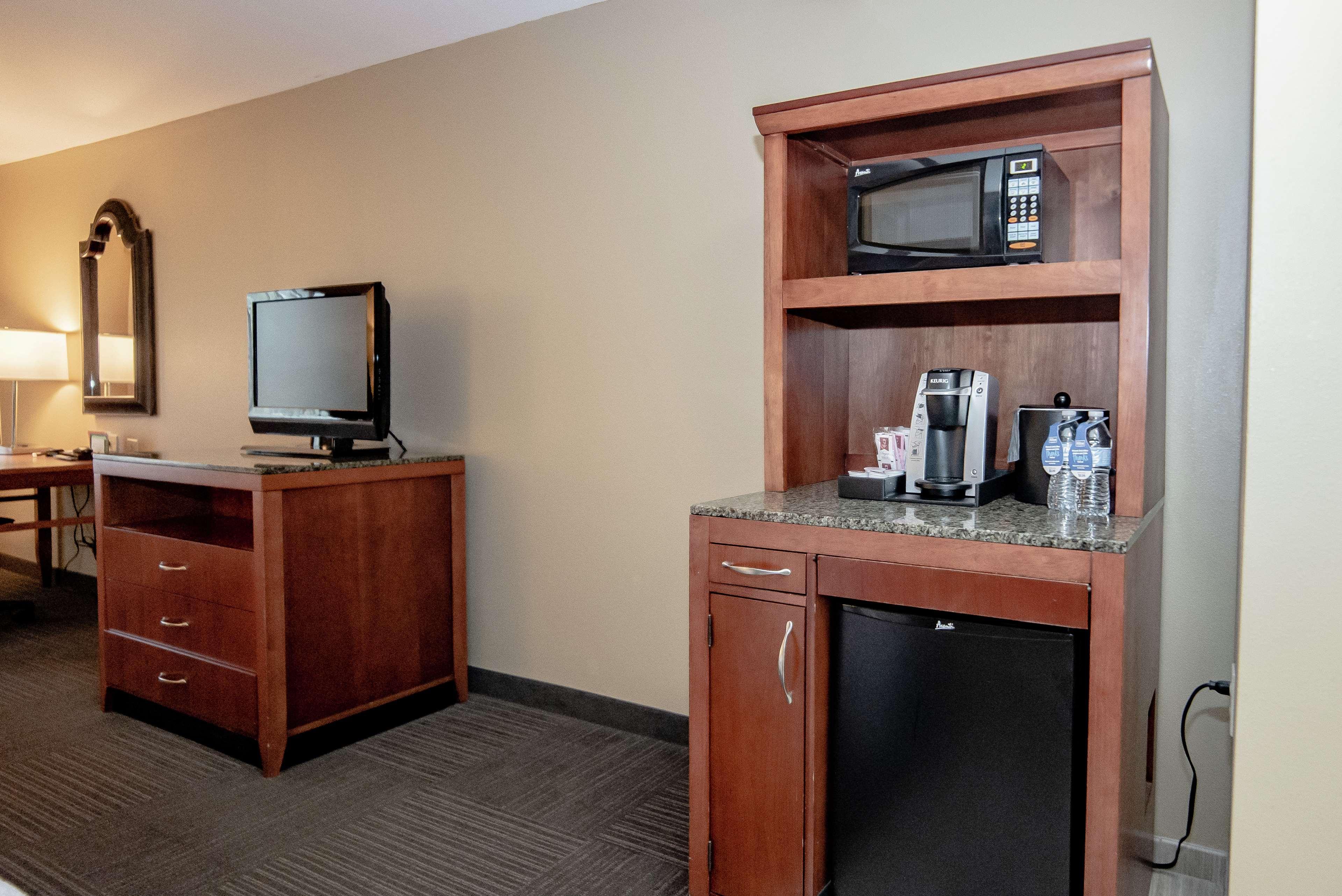 Hilton Garden Inn Бофорт Экстерьер фото